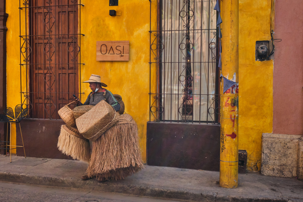 street in yellow von Avital Hershkovitz