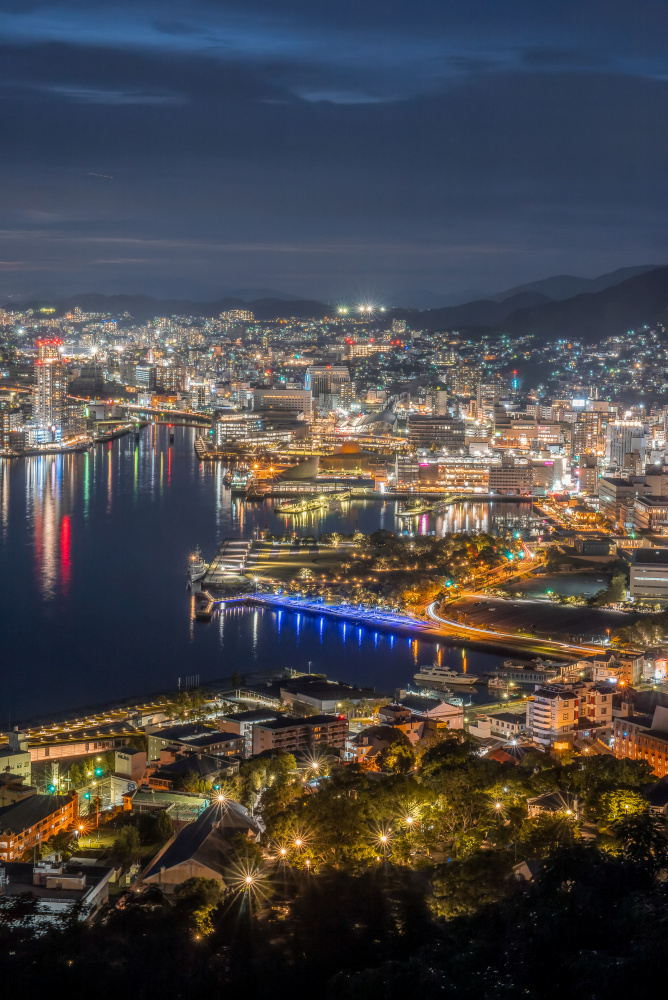 View of Nagasaki City, one of the worlds three new nightscape cities von Awakari