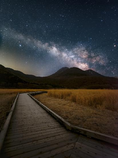 Milky Way shining in the sky of Kuju Mountain Range