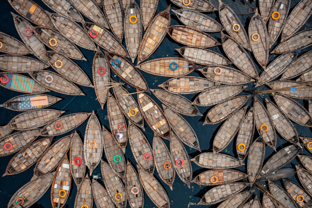 Flower of boats von Azim Khan Ronnie