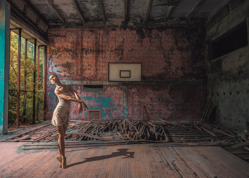 Abandoned Ballet Digital Painting 2 von Baard Martinussen