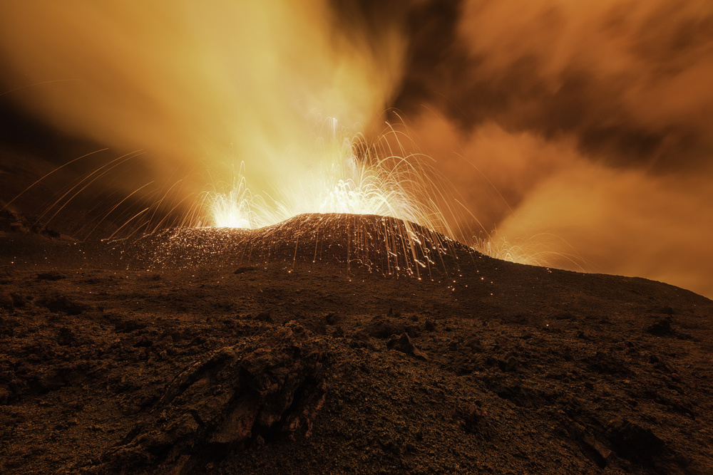 Volcano! von Barathieu Gabriel