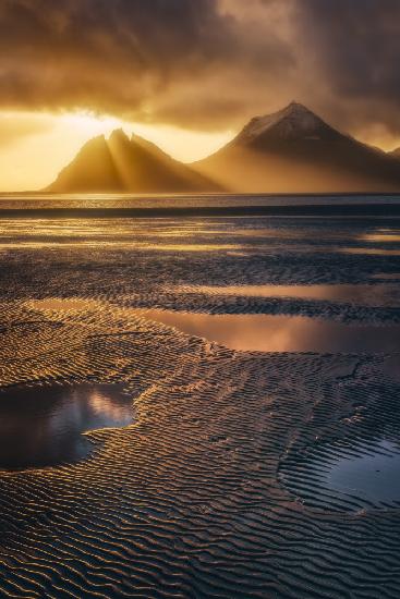 Sunset at Eystrahorn beach