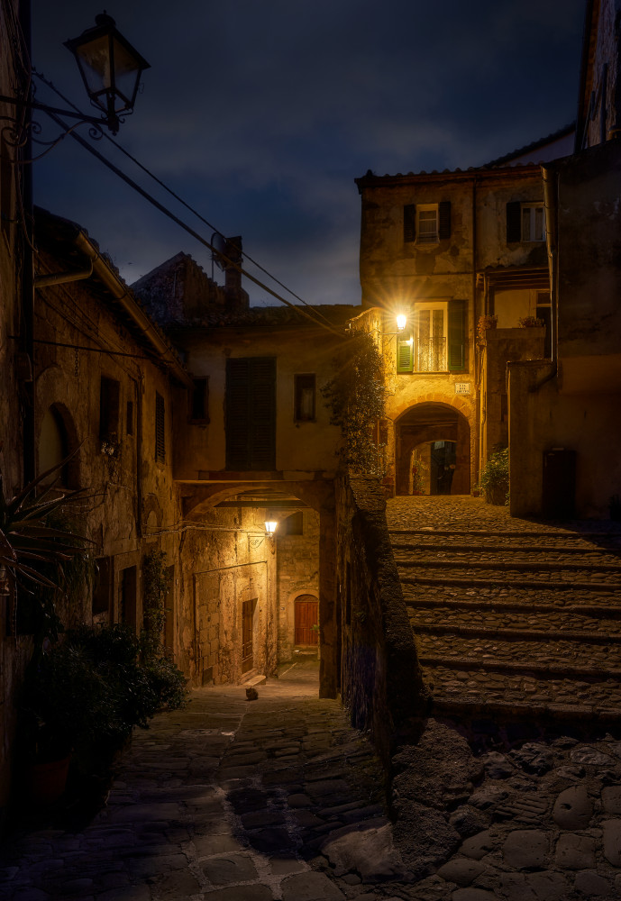 Tuscany - Sorano I von Bartolome Lopez