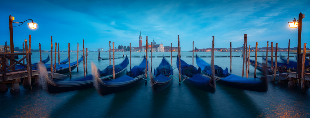 Venice Blue I von Bartolome Lopez