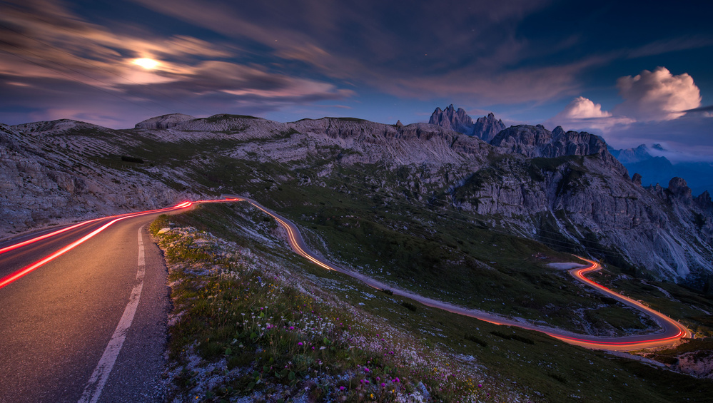 Light tracks on a pass road in the Dolomites von Bastian Müller