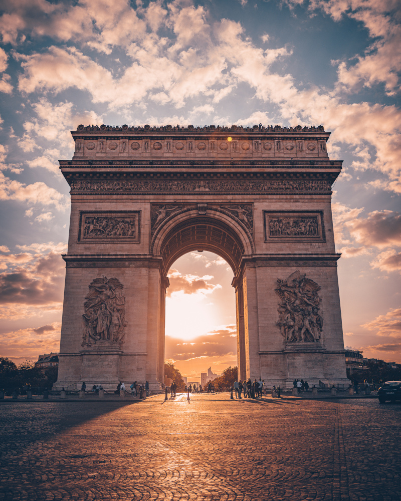 Golden Arc of Paris von Behdad Pournader