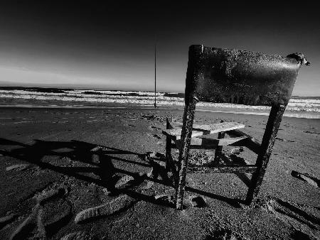 chair and sea