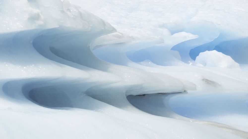 glacier in the Land of Fire (Tierra del Fuego) von Benny Gross