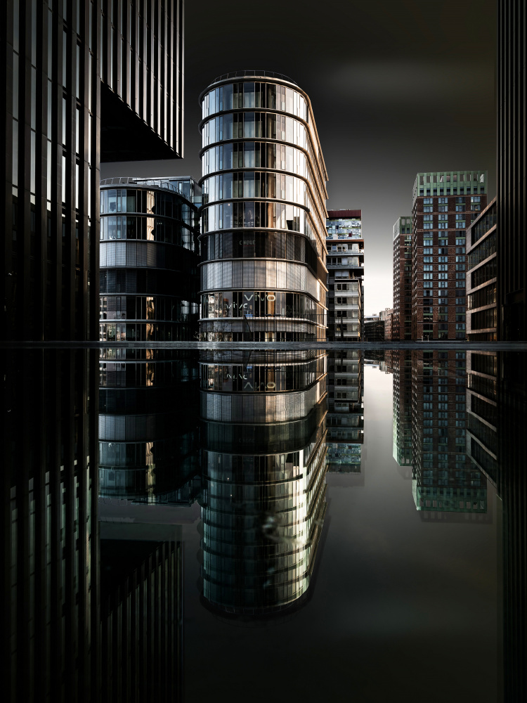 Reflection in the water-covered skylight von Bernd Gantert