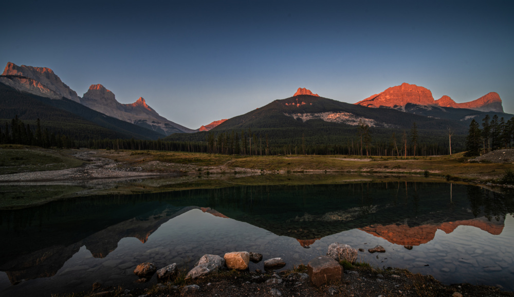 A calm sunrise moment von Bing Li