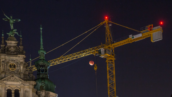 Blutmond 3 (Hamburg) von Birge George