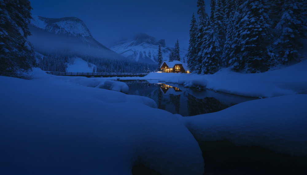 Landscape of Emerald Lake von Bobby Zhao