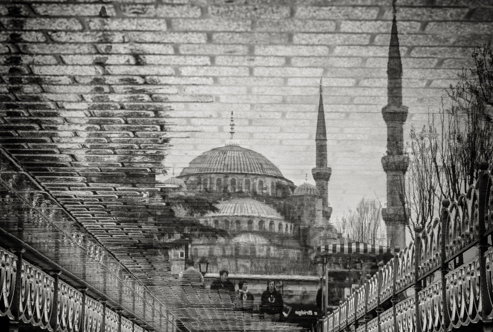 The Blue Mosque II von Bruno Kolovrat