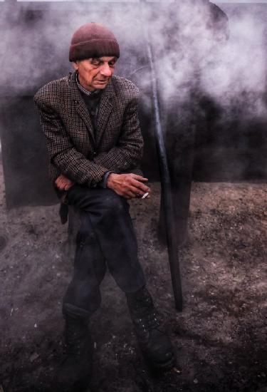 Charcoal maker