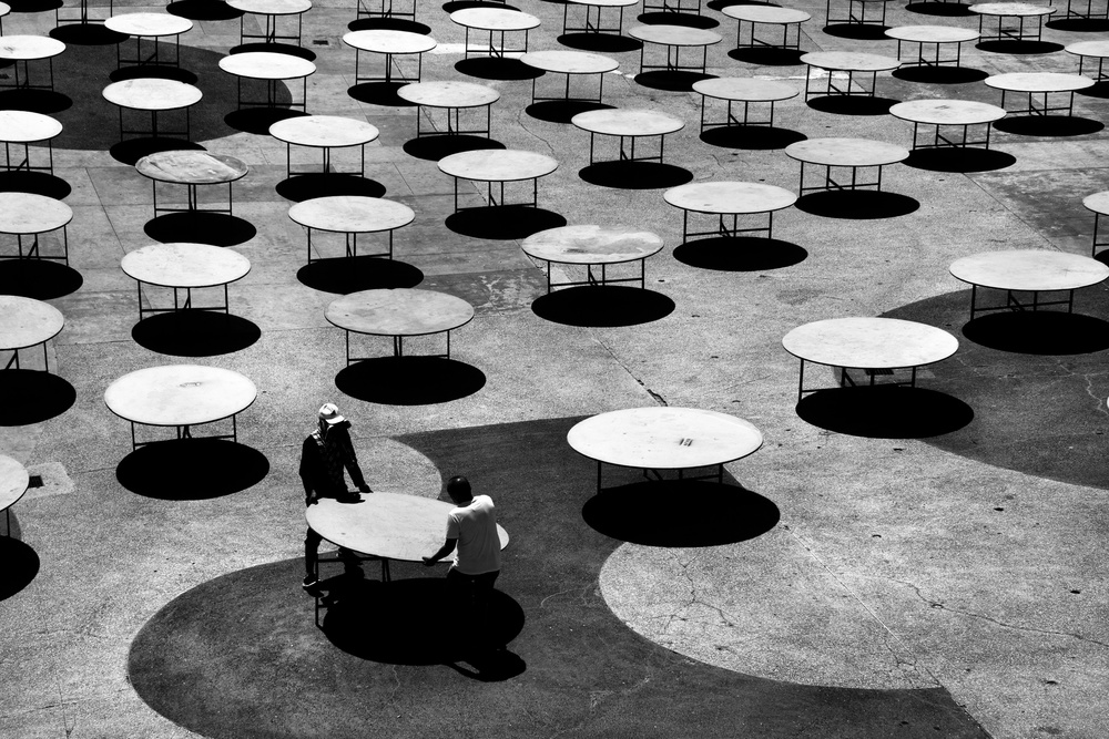 Tables II von Caner Baser