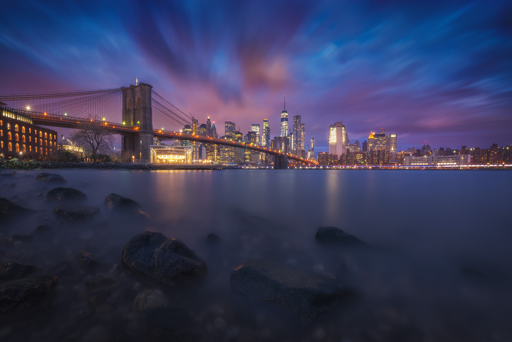 Brooklyn Dusk von Carlos F. Turienzo