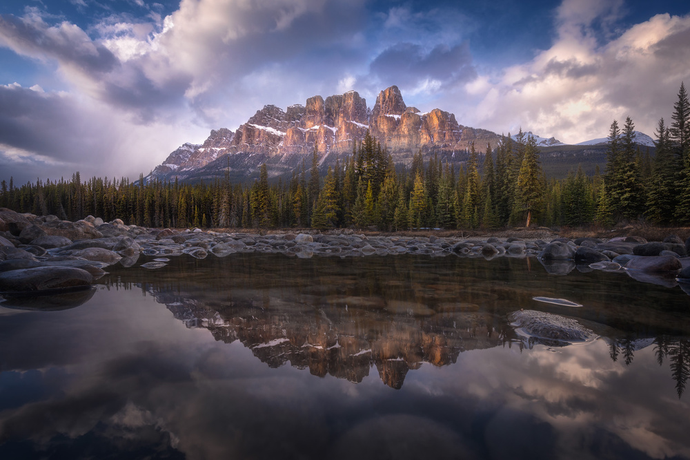 Castle Mountain von Carlos F. Turienzo