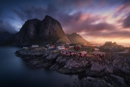 Hamnoy Dawn