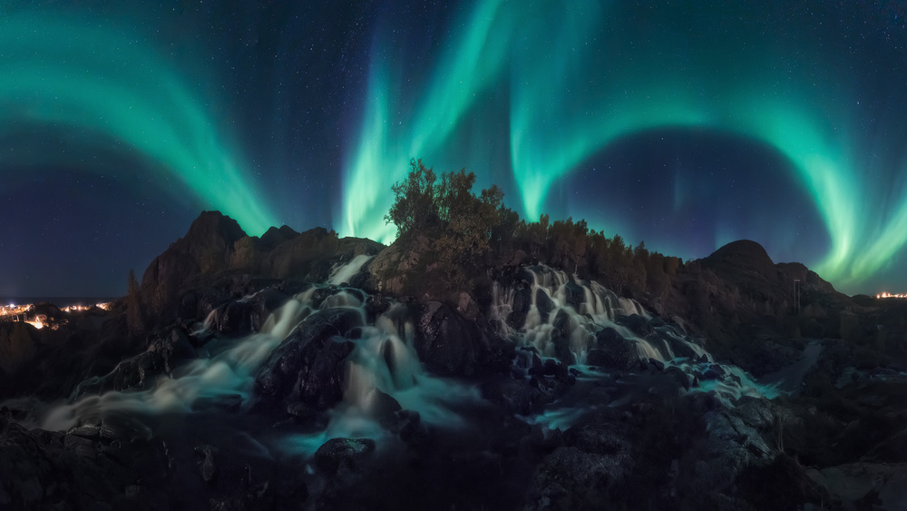 Under the Northern Lights von Carlos F. Turienzo