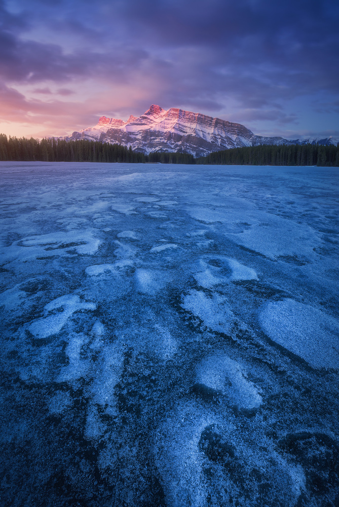 Two Jack Lake von Carlos F. Turienzo