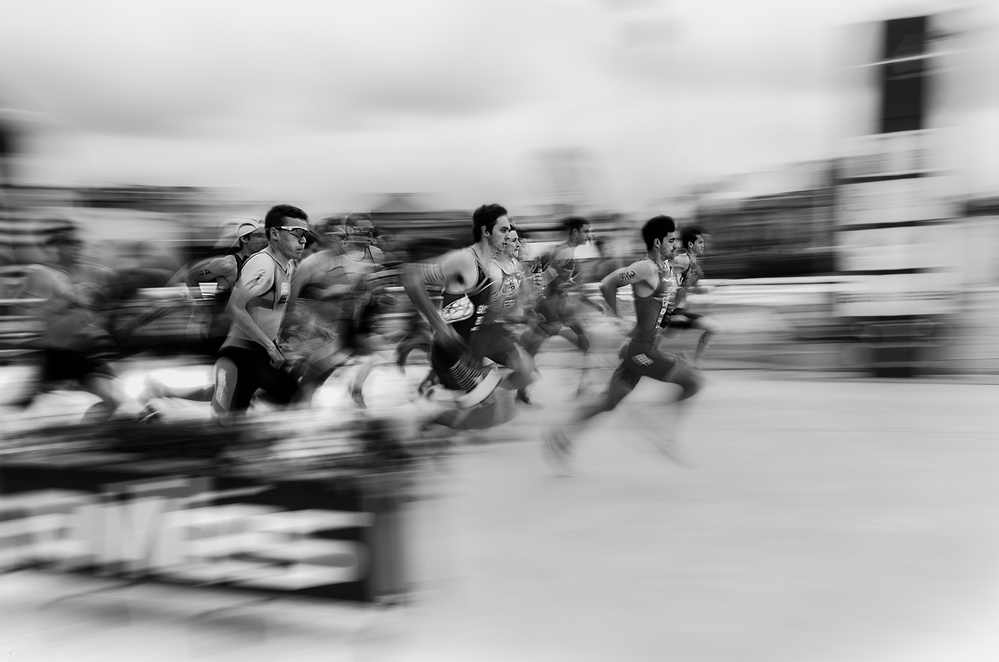 the runners von Carlos Gonzalez