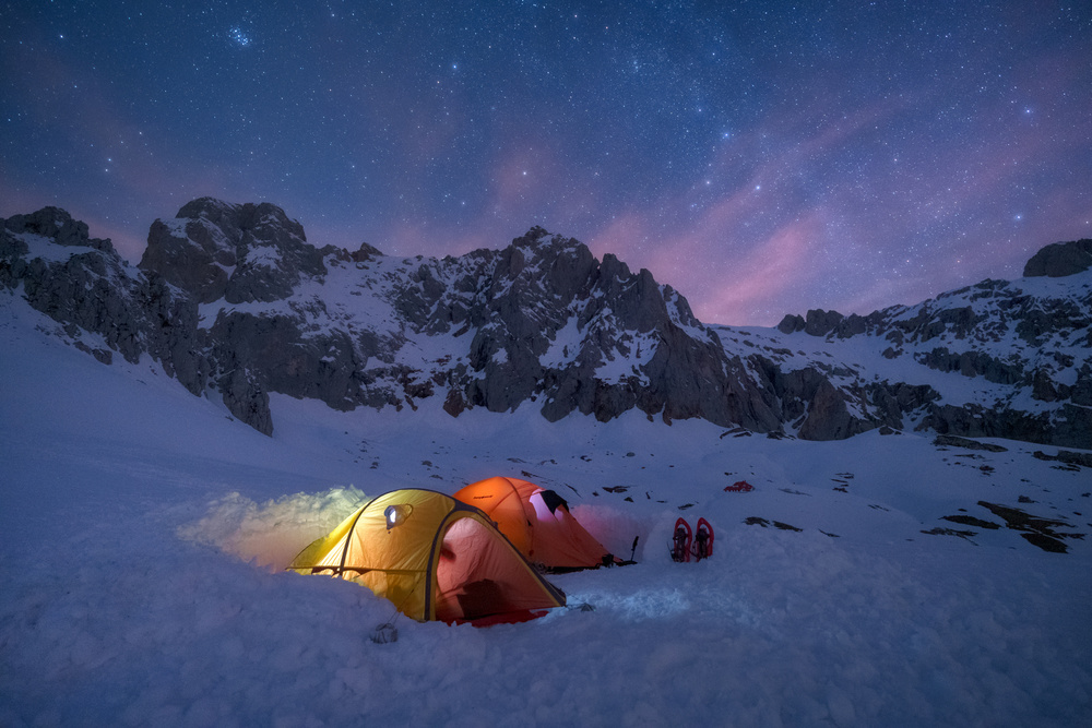 room whith a view of the stars von Carlos Gonzalez