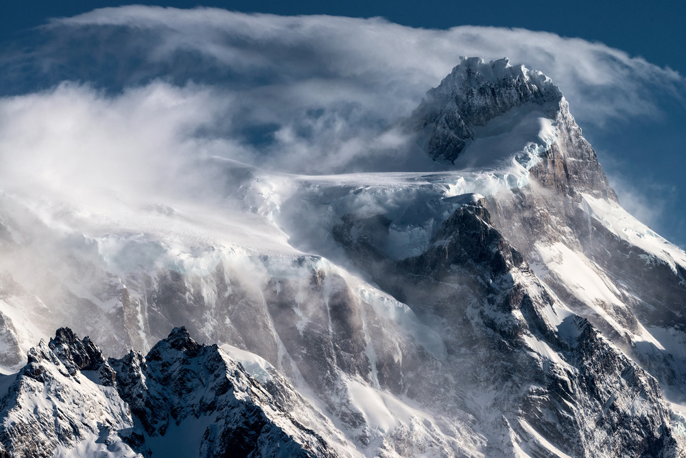 In the solitude of the mountain von Carlos Guevara Vivanco