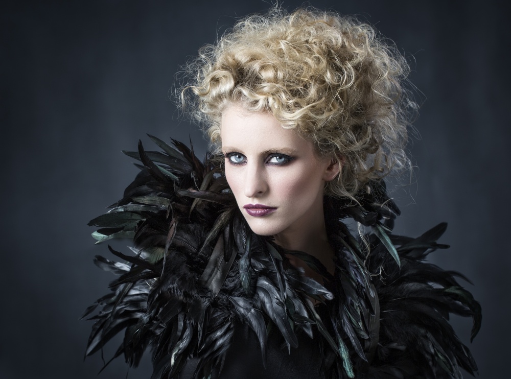 Feathered Fredau von Catchlight Studio