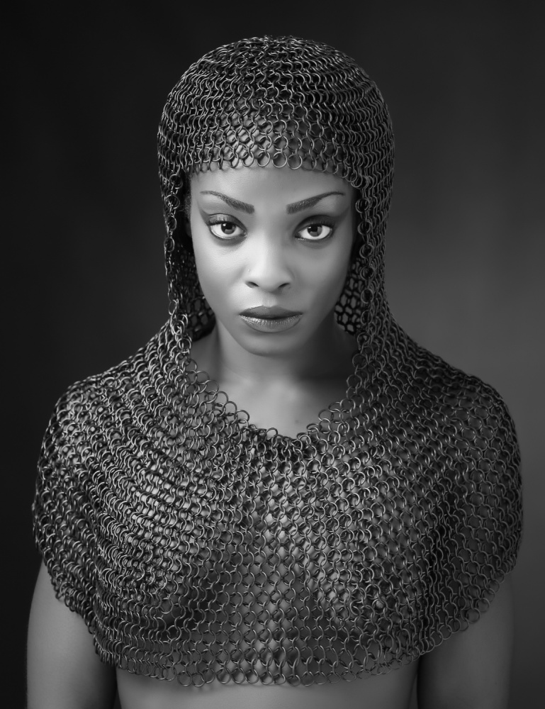 Chainmail Lady von Catchlight Studio