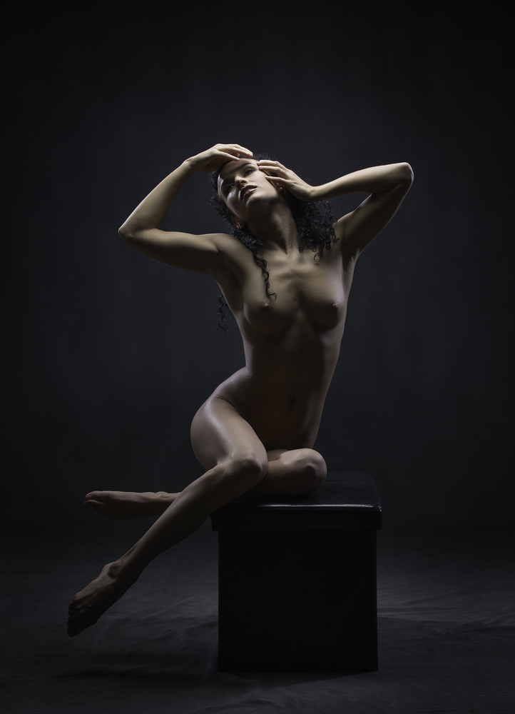 Luca Body Curve von Catchlight Studio