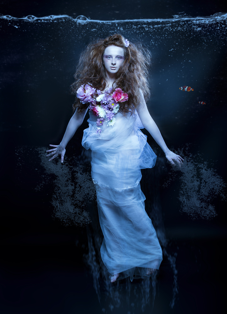 Underwater Bride von Catchlight Studio