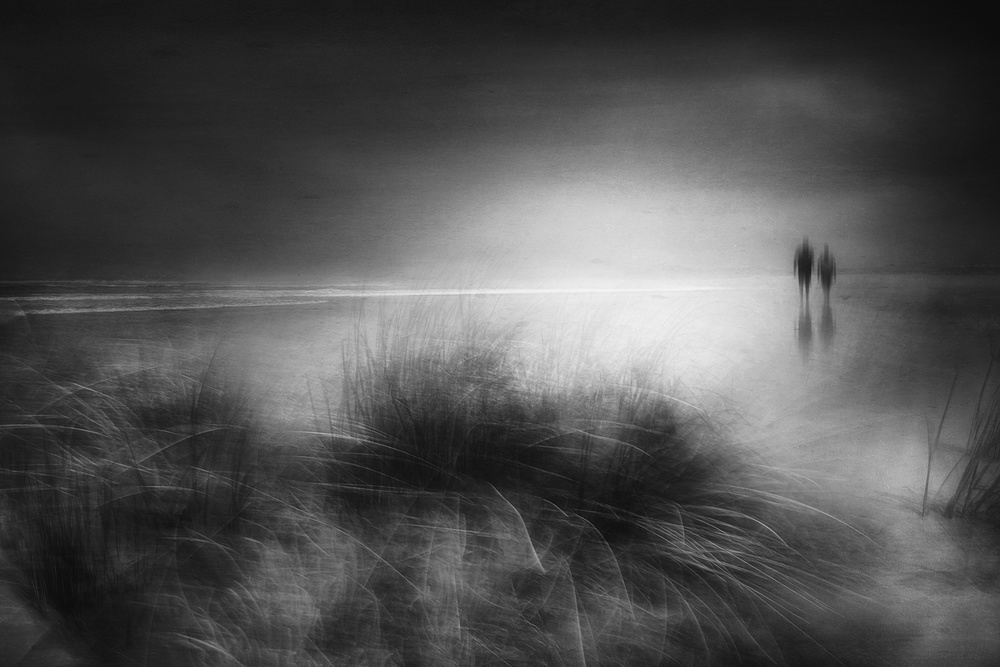 Everything changes like the shoreline and the sea von Charlaine Gerber