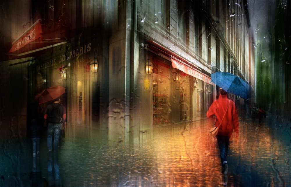 The rainy streets of Lyon... von Charlaine Gerber