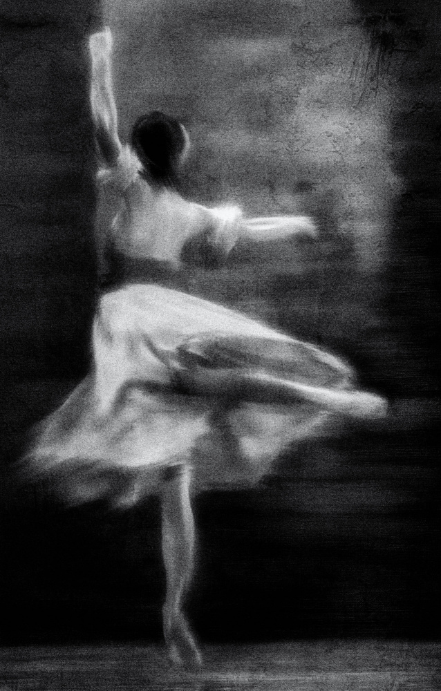 ...dancing for the audience... von Charlaine Gerber