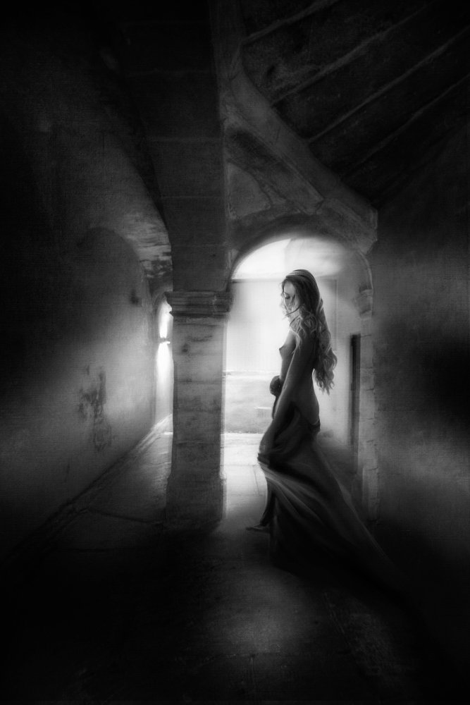 ...and why are you so quiet now, standing in the doorway.... von Charlaine Gerber