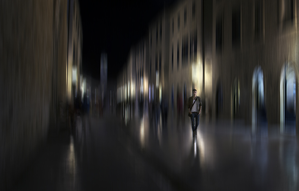 Well walk the streets alone von Charlaine Gerber