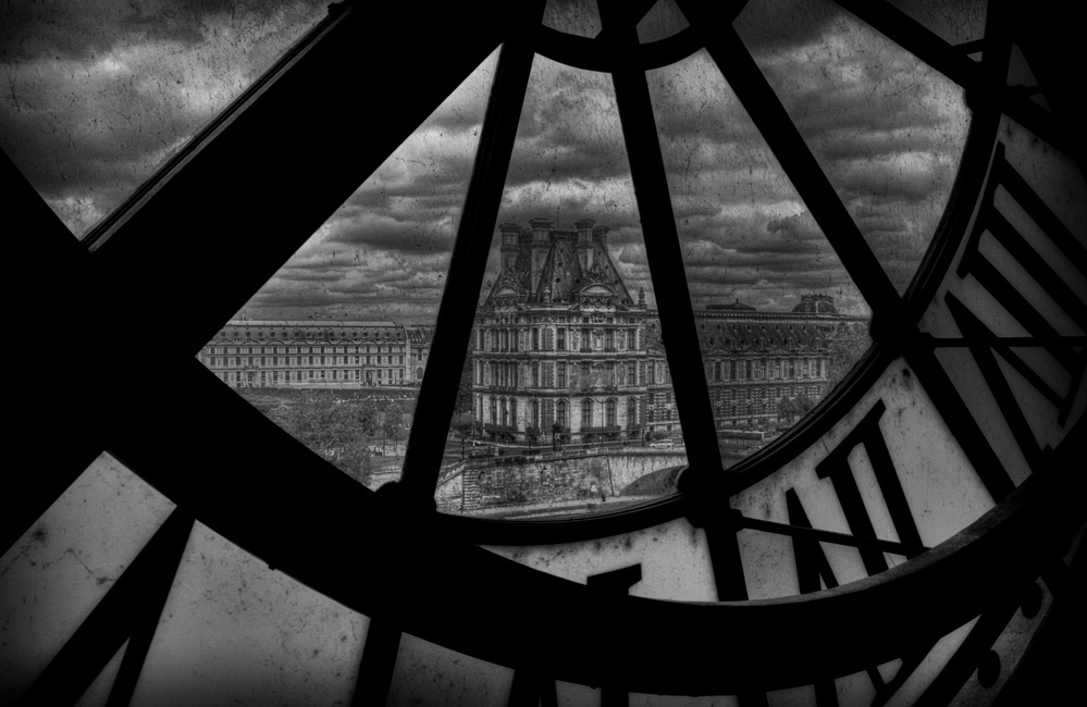 Behind the clock von Christian MARCEL