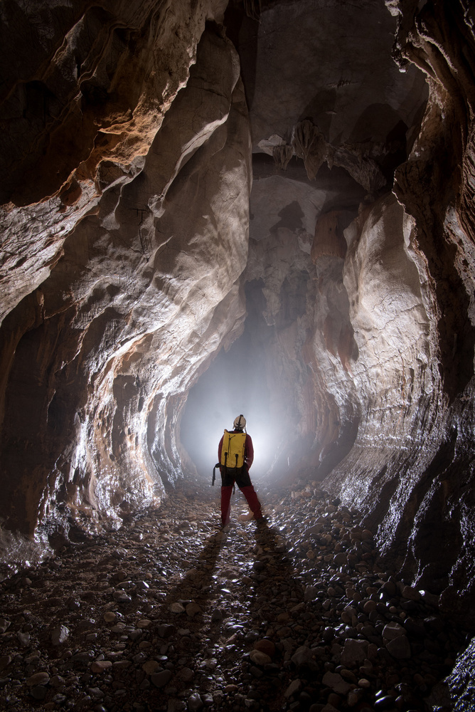 In the light von Christian Roustan (Kikroune)