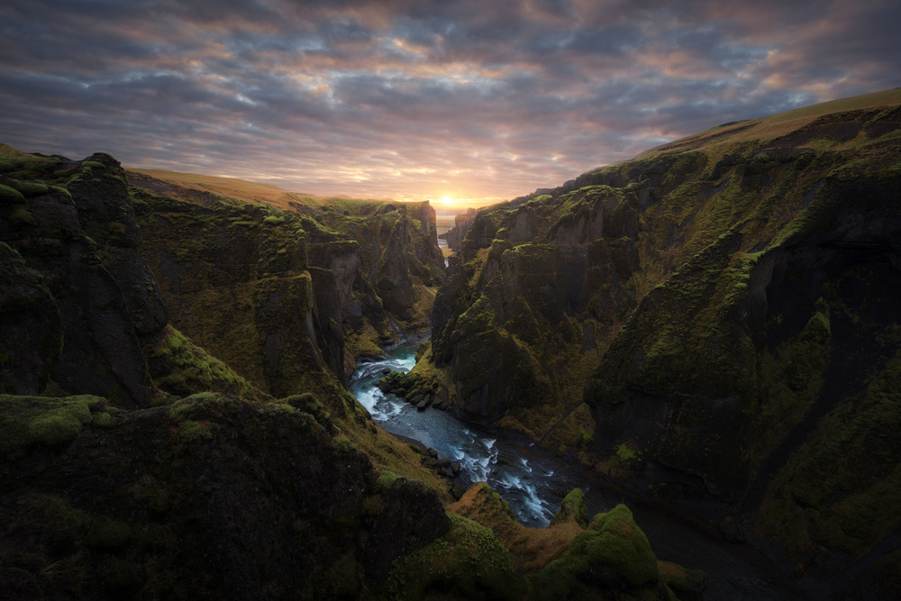 Sunrise at the Canyon von Clara Gamito