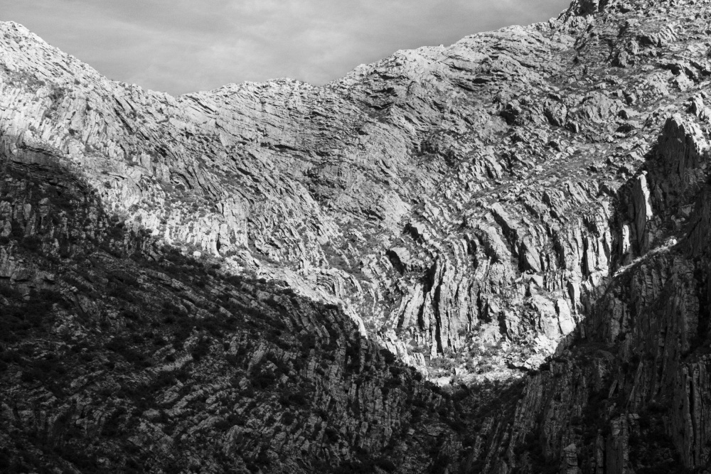 Abstract mountain textures von Claudi Lourens