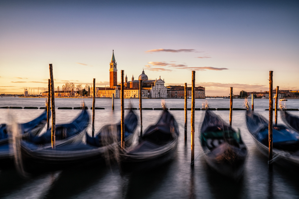 Early morning in Venice von Colin Dixon