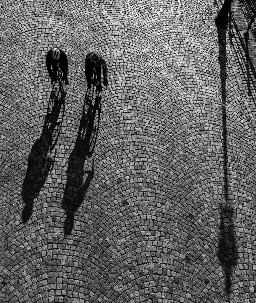 Cycling home von Colin Dixon