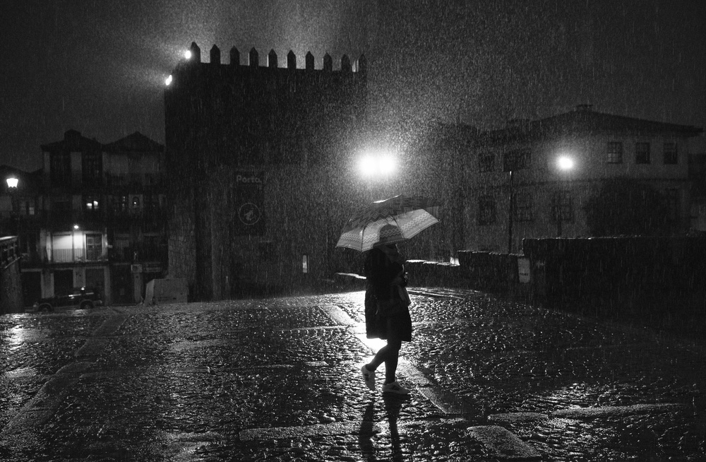 Rainy night - Porto von C.S. Tjandra