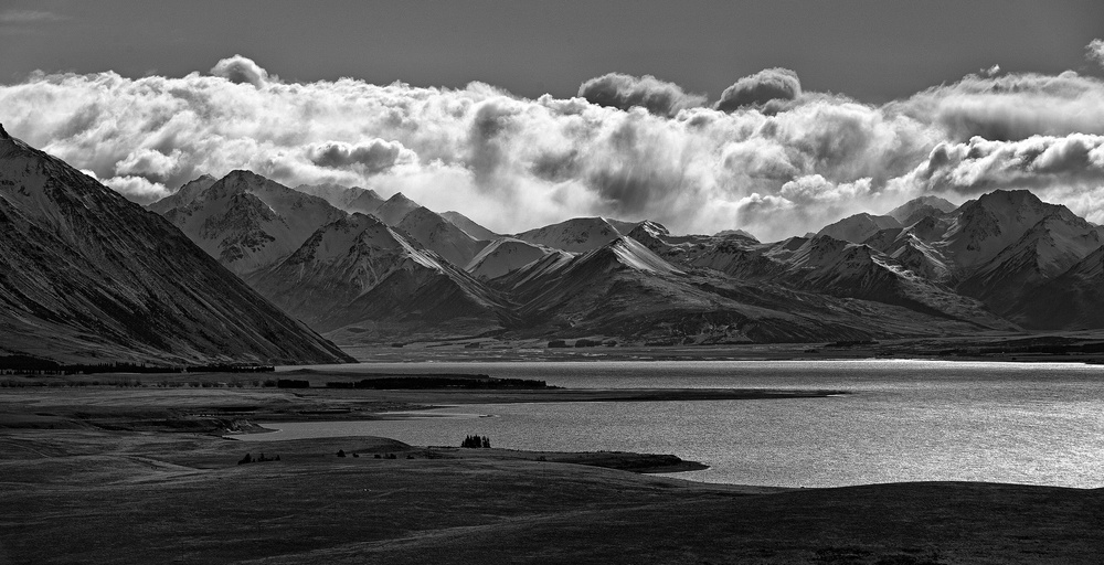 When the clouds down to earth von C.S. Tjandra