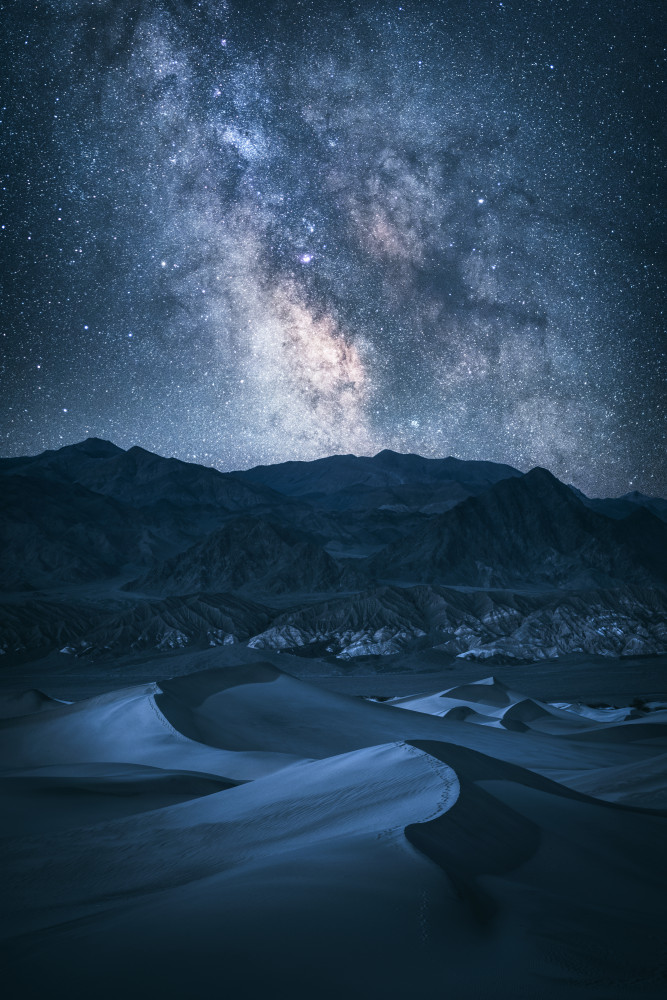 The Dunes at Night von Daniel Gastager