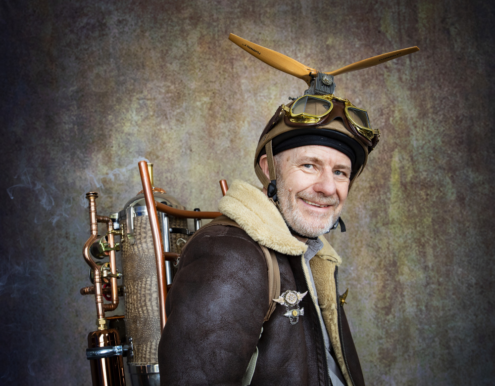 Whirlybird Man - Steampunk Wars 1911 von Daniel Springgay