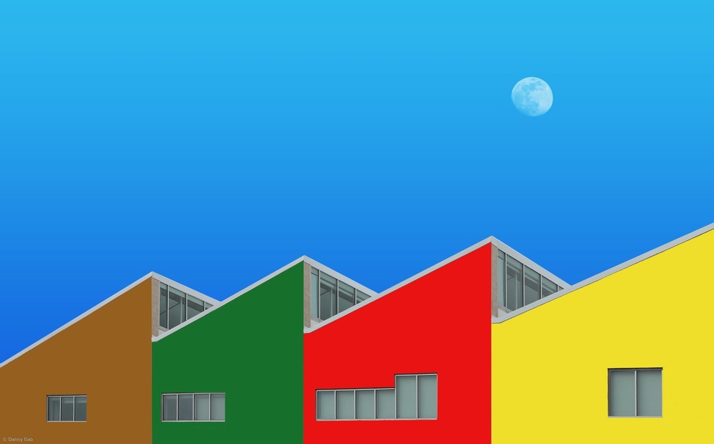 Colorful building von Danny Gao