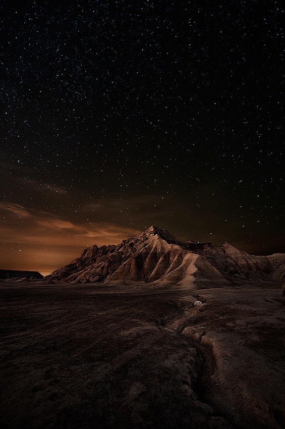 Earth broken von David Martín Castán