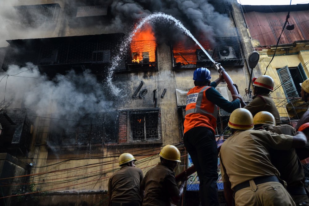 Fight with the Flames von Debarshi Mukherjee